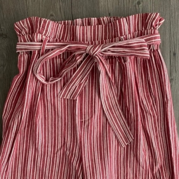 High waisted cropped pants - Picture 2 of 5